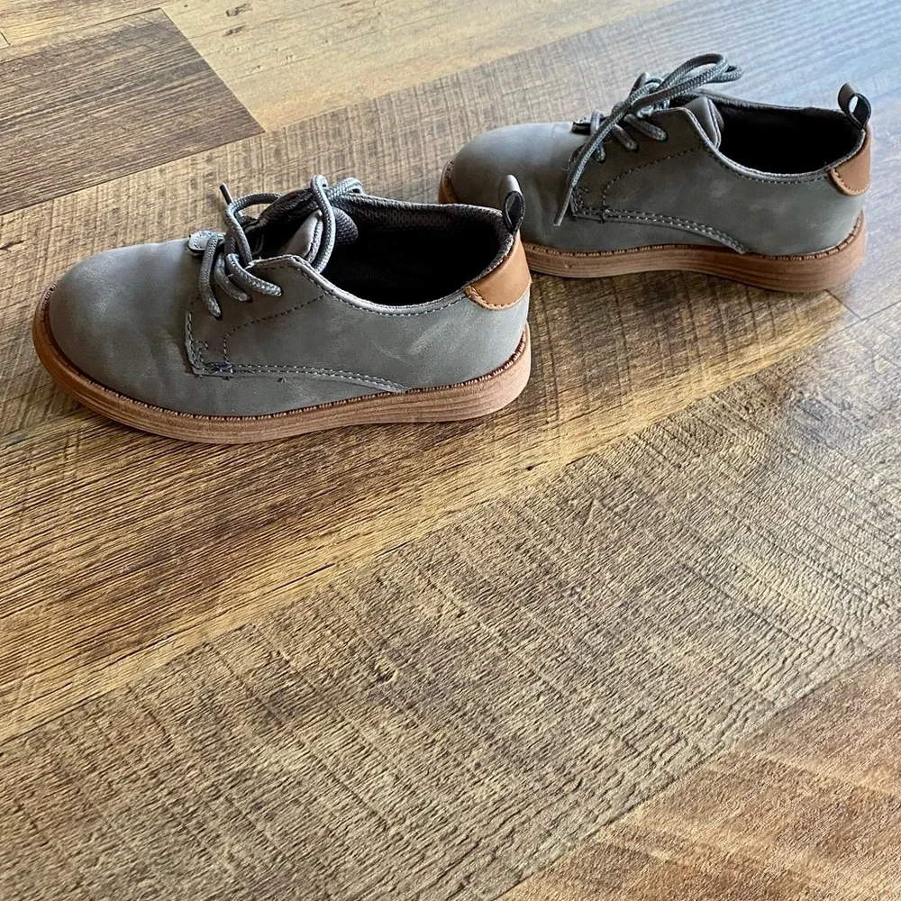 OshKosh Gray & Tan Dress Shoes